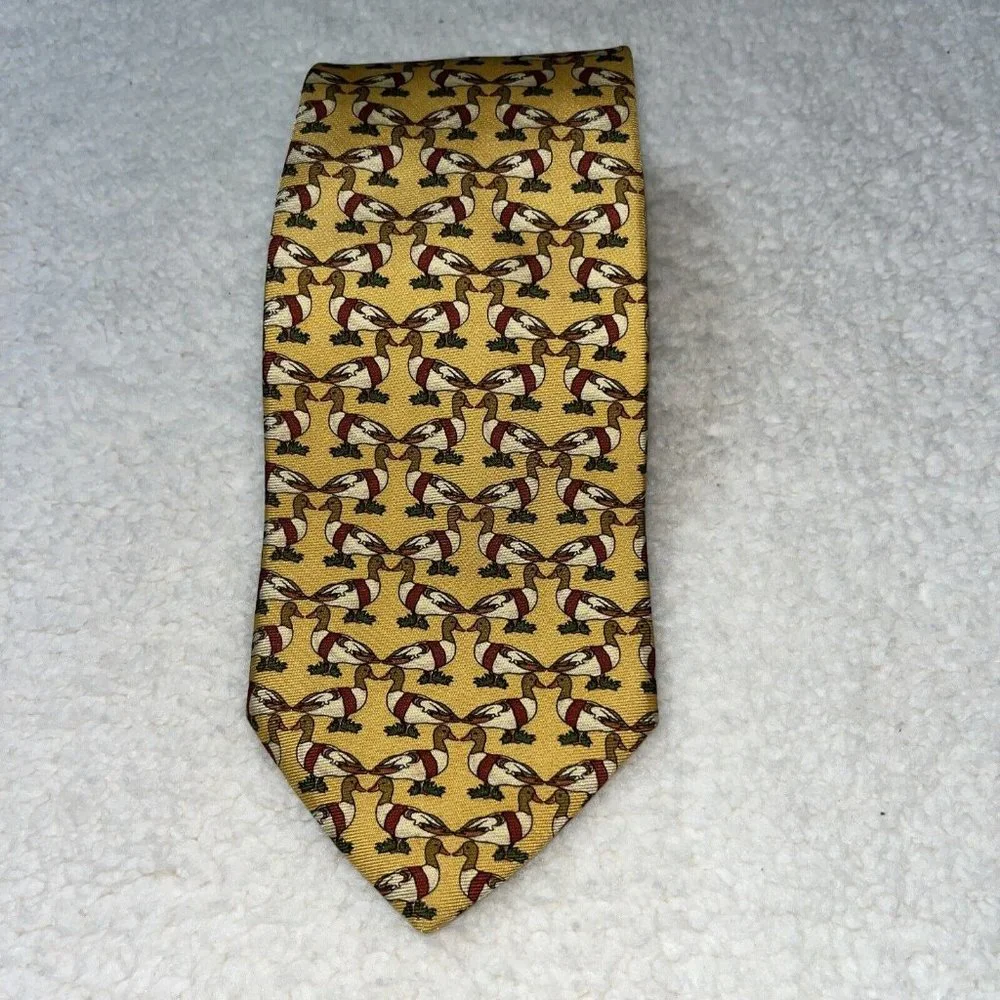 Brooks Brothers Men's Yellow Duck Mallards Print 100% Silk Necktie USA - Picture 1 of 4